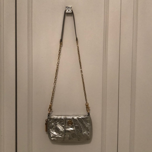 Tory Burch metallic purse!! *EXCELLENT CONDITION* - Picture 5 of 5